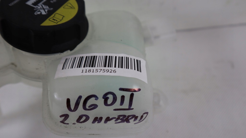 фото №7, Volvo v60 ii 2.0 t6 plug in hybrid бачок розширювальний 31686041