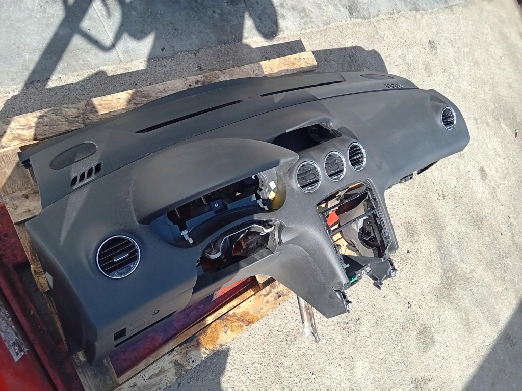 фото №1, Приборная панель приборная peugeot 308.