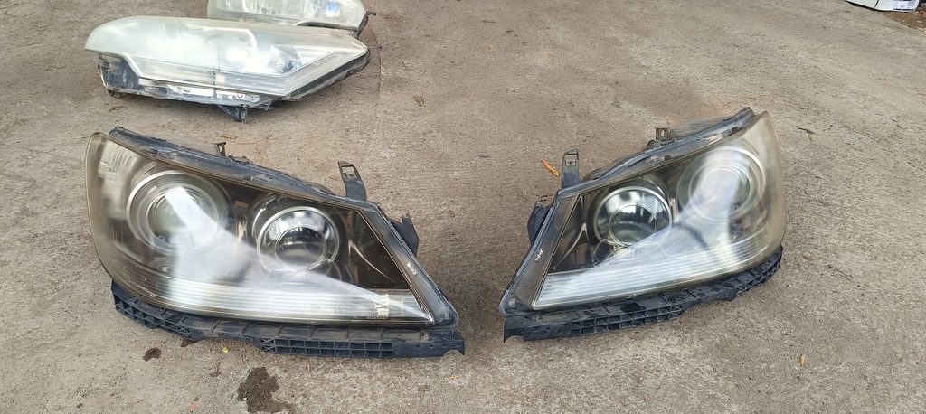 фото №1, Лампа правая ксенон honda legend iv kb1