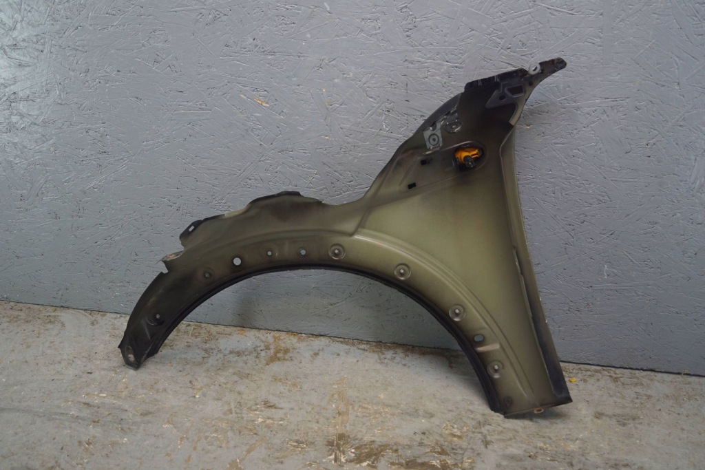Mini cooper r56 крыло  правый  перед b2694 Киев