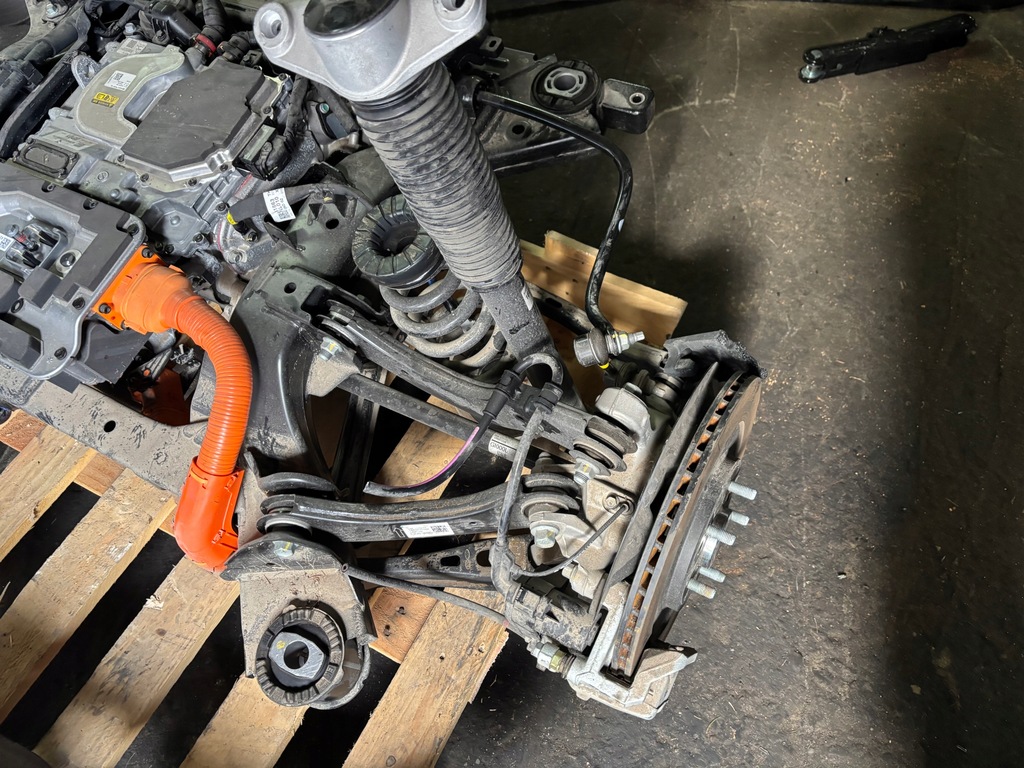 фото №5, Hyundai ioniq 6 vi подрамник подрамник задняя рычаги поворотный кулак задняя двигатель