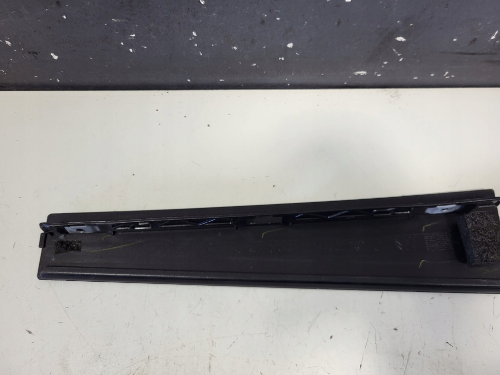 фото №6, Накладка молдинг стойка дверь левый задняя peugeot 3008 i 96833056xt