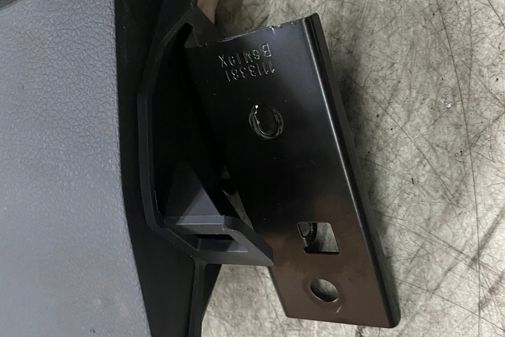 фото №10, Колінна подушка безпеки nissan navara flatbed d23 0589p1000505 2.3l дизель 120kw 2016