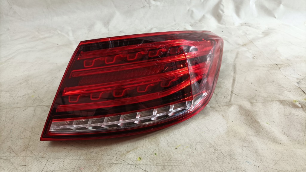 Mercedes w207 16- лампа задний  правая левая америка Оригинал