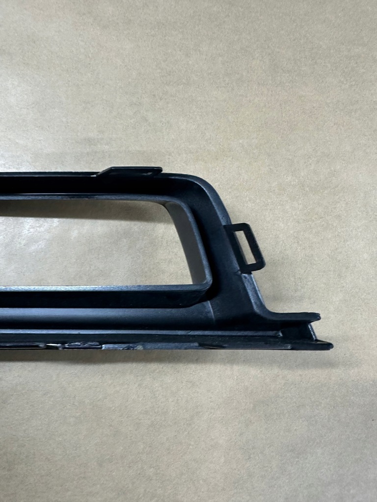 фото №9, Audi a5 s5 молдинг рамка решётка правая 8t0807682p