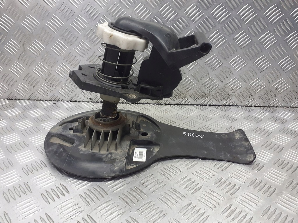 фото №6, Кронштейн кронштейн колеса запасного renault modus 8200367262--a