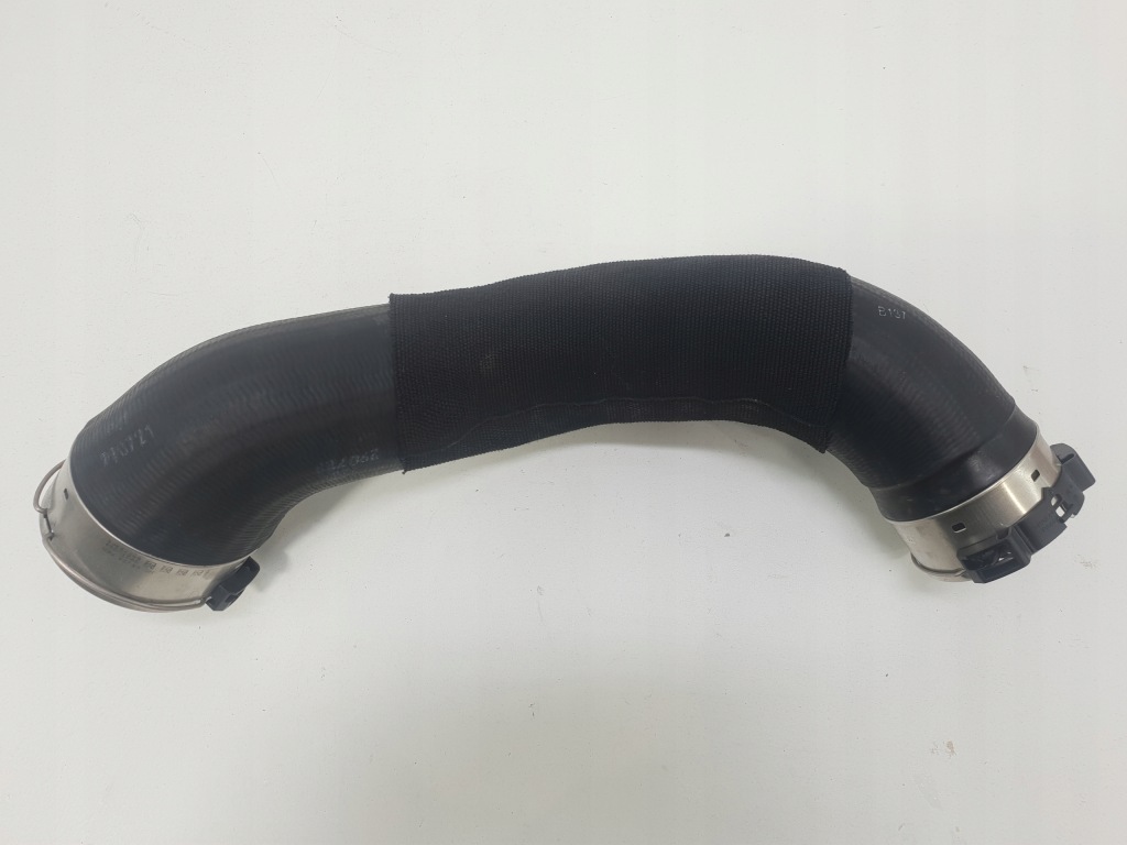 Купить Bmw f39 f48 труба пабтрубок  шланг интеркулер 7637197