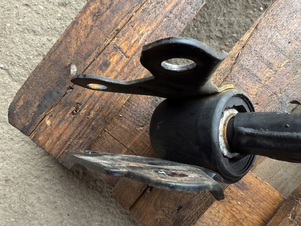 фото №13, Амортизаторна стійка поворотний кулак важіль супорт правий перед ford focus mk3 eu org комплект