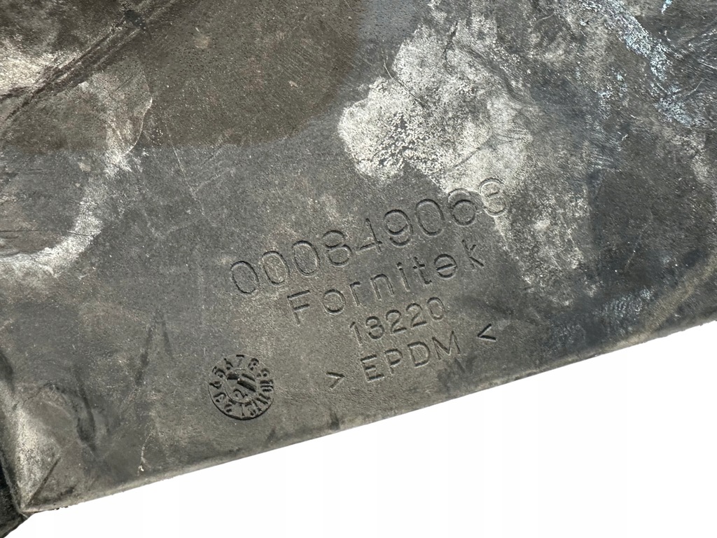 фото №7, Ferrari sf90 прокладка резиновый элемент плита защита подвеска lh 849063