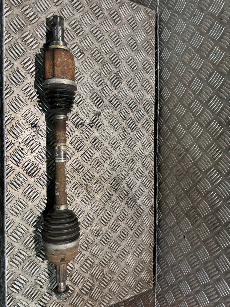 фото №1, Renault clio v привідний вал ліва 391019386r