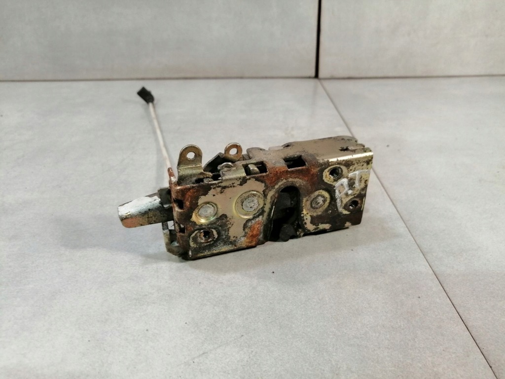 фото №8, Замок двері правий задня mercedes vito w638