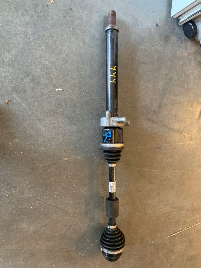 Купить Приводной вал правая bmw mini 1 f40 f45 f48 f54 f60 8681524