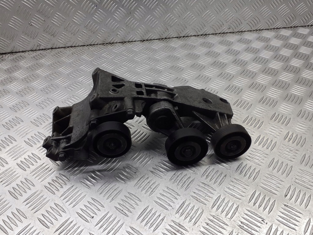 Купити Кронштейн кронштейн генератора mercedes w169 2.0 cdi a6402021040