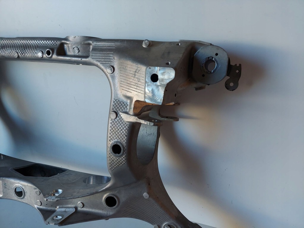 фото №5, Volvo polestar підрамник підрамник рама допоміжна