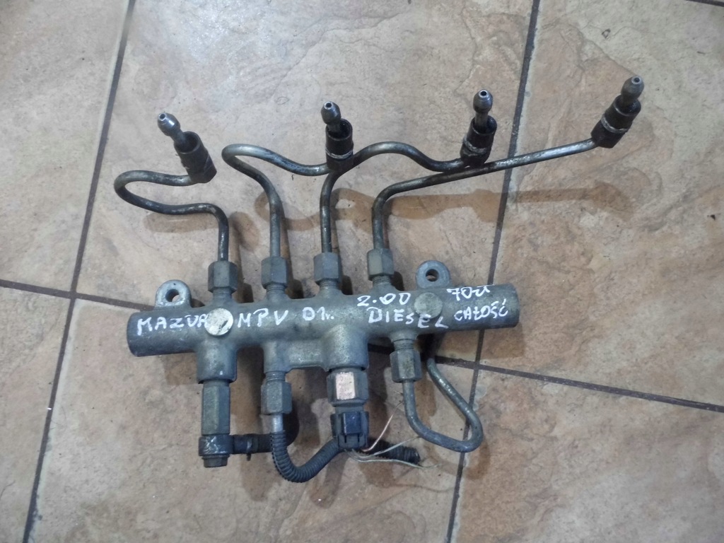 фото №1, Mazda mpv 2.0d 01' молдинг впрыскная