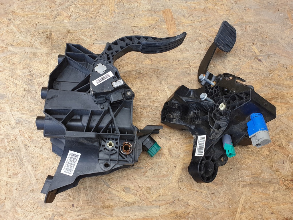 фото №7, Trafic vivaro iii педалі газу гальма зчеплення