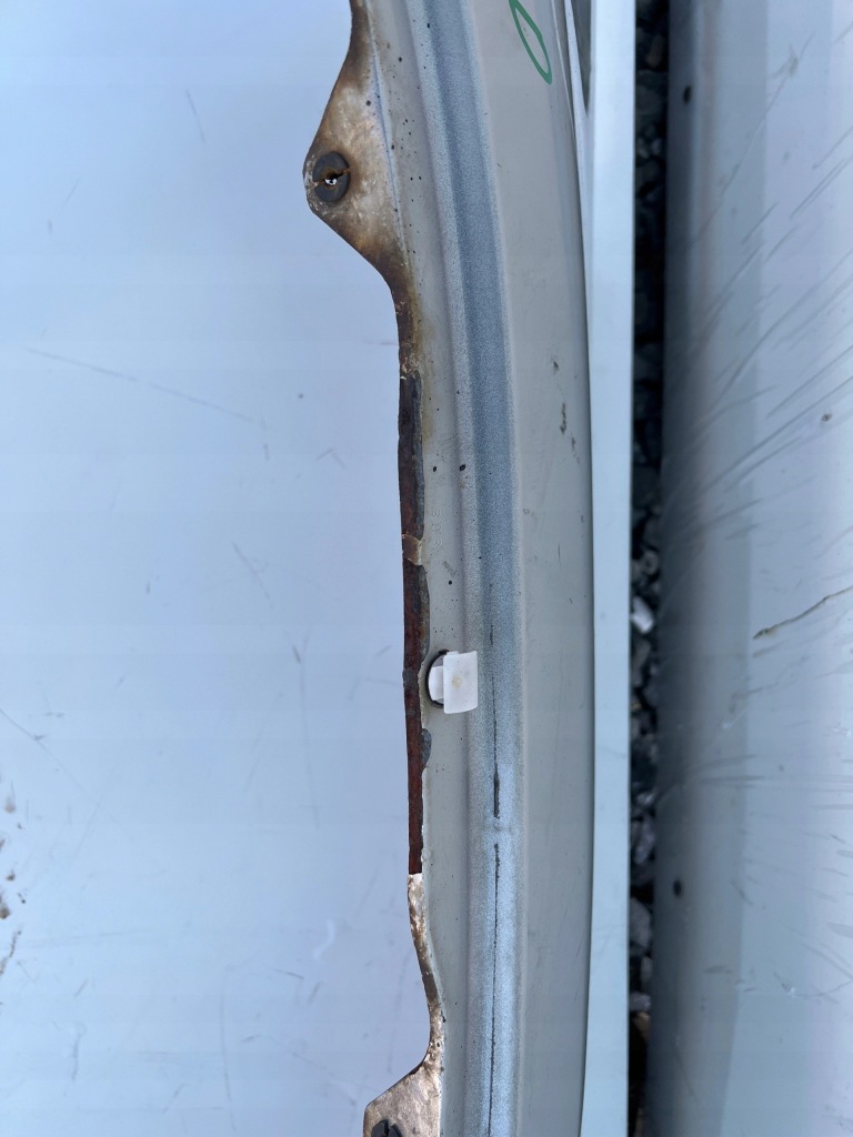 Vw tiguan 5n0 крила правий перед передній Ціна