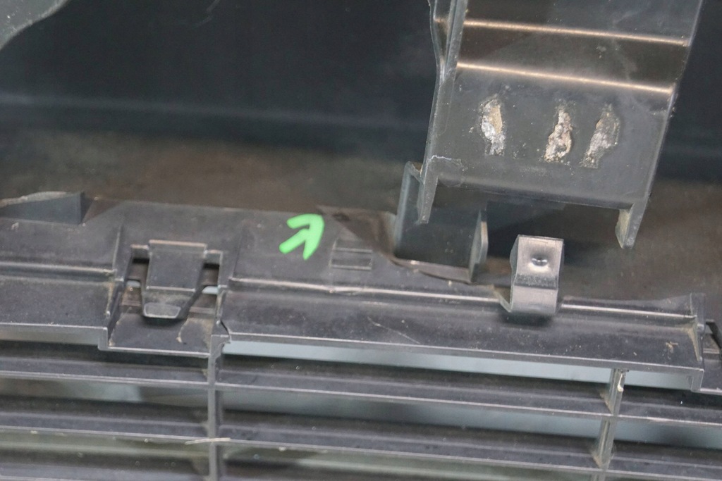 фото №14, Peugeot 308 i t7 бампер перед z1873