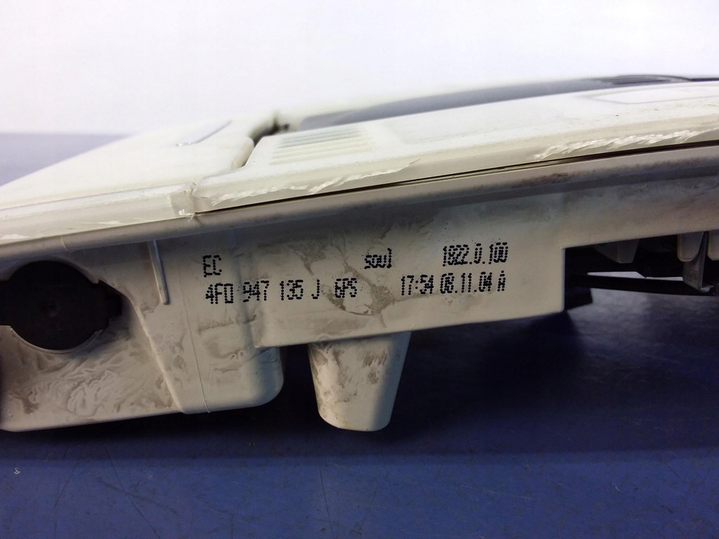 фото №5, Audi a6 c6 лампа внутренняя потолочный