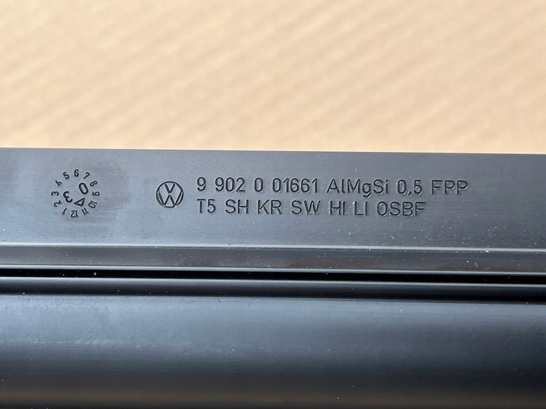 фото №13, Шторка сетка левый задняя короткий vw t5 lift t6 caravelle transporter 7h9881329