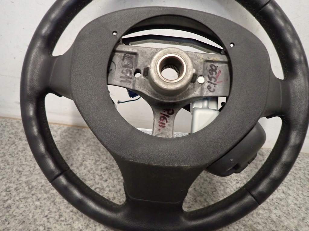 фото №5, Toyota yaris 03-05 fr повітропровід колесо керма