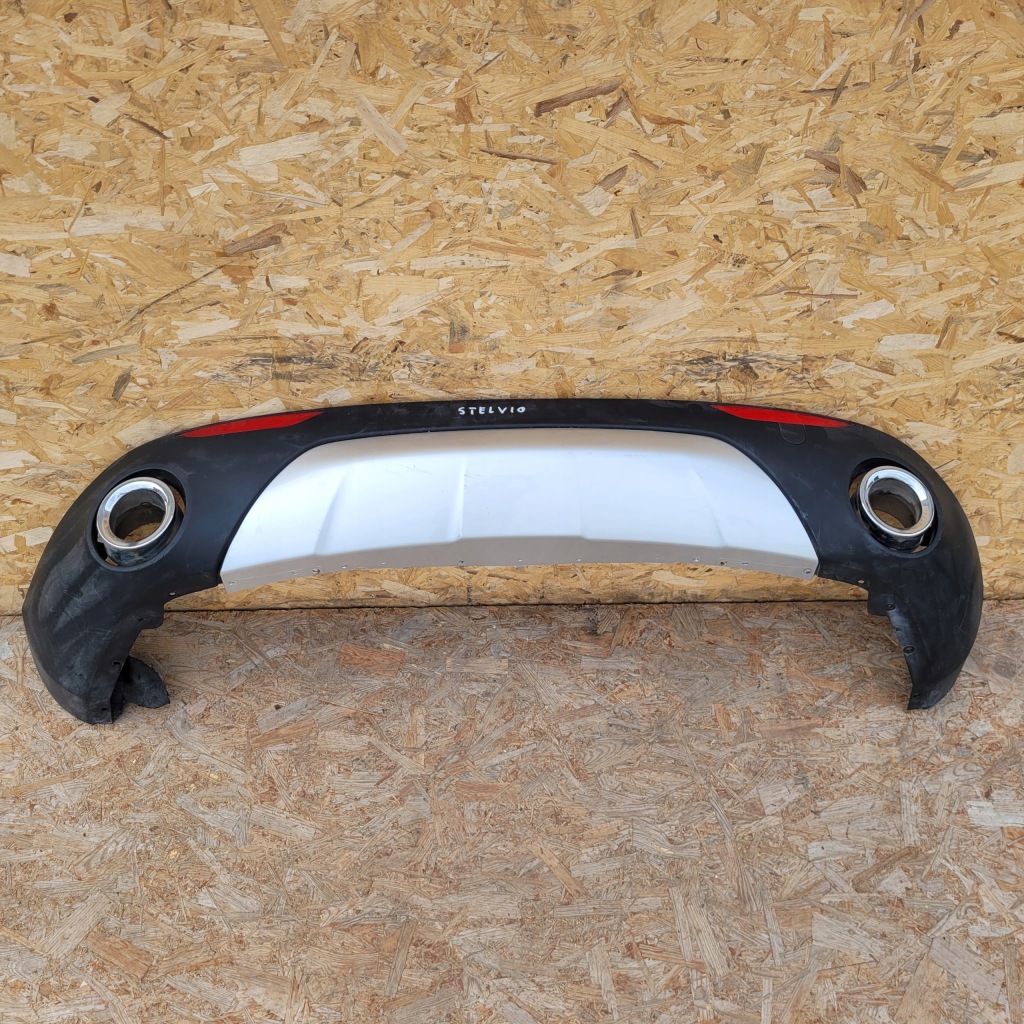 фото №1, Бампер задняя накладка нижняя выхлопы alfa romeo stelvio