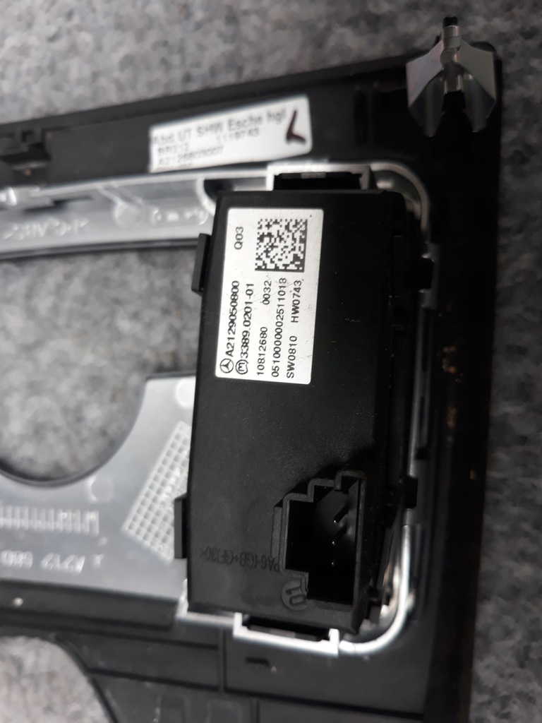 фото №5, Панель переключатели рамка mercedes w212 e-klasa