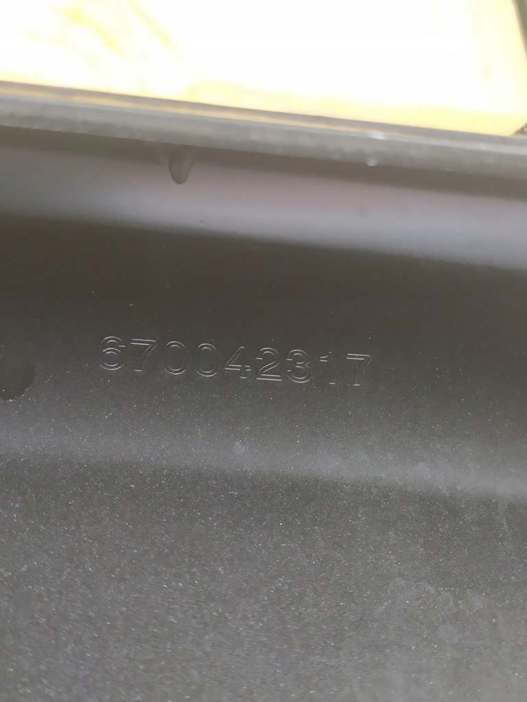 фото №15, Спойлер молдинг накладка бампера задняя - maserati levante