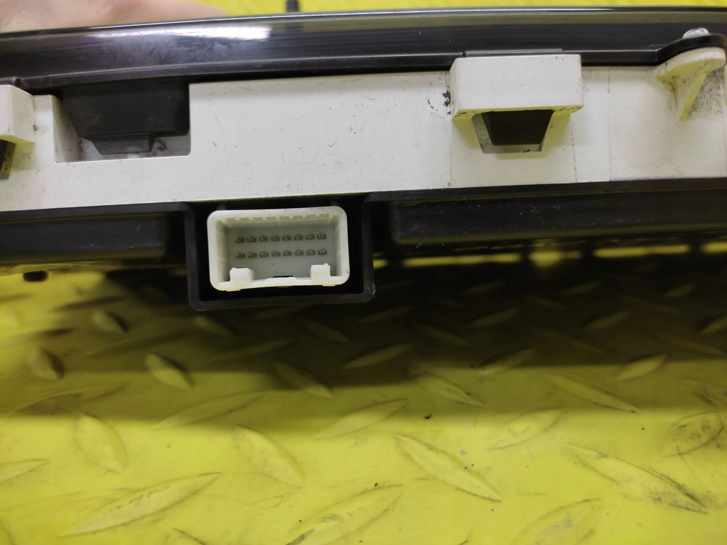 фото №7, Toyota corolla e12 2.0 d4d лічильник 110080107004