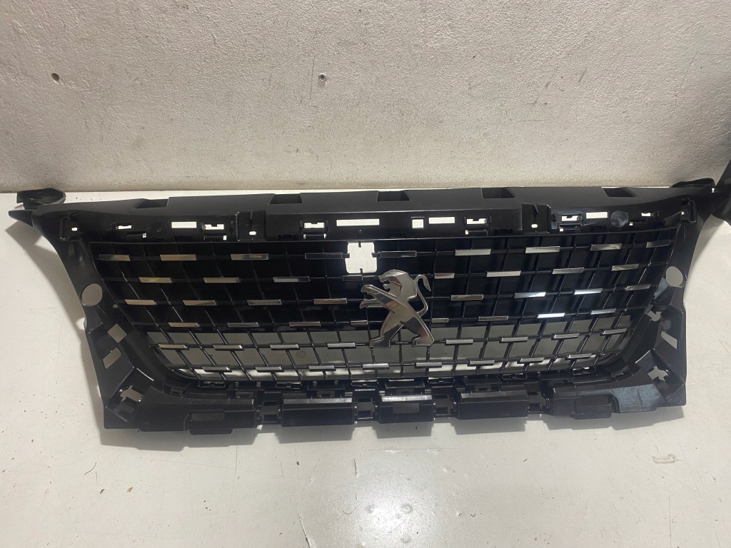 фото №1, Peugeot 3008 ii 5008 ii решітка радіатора решітка хром 9815317777 камера