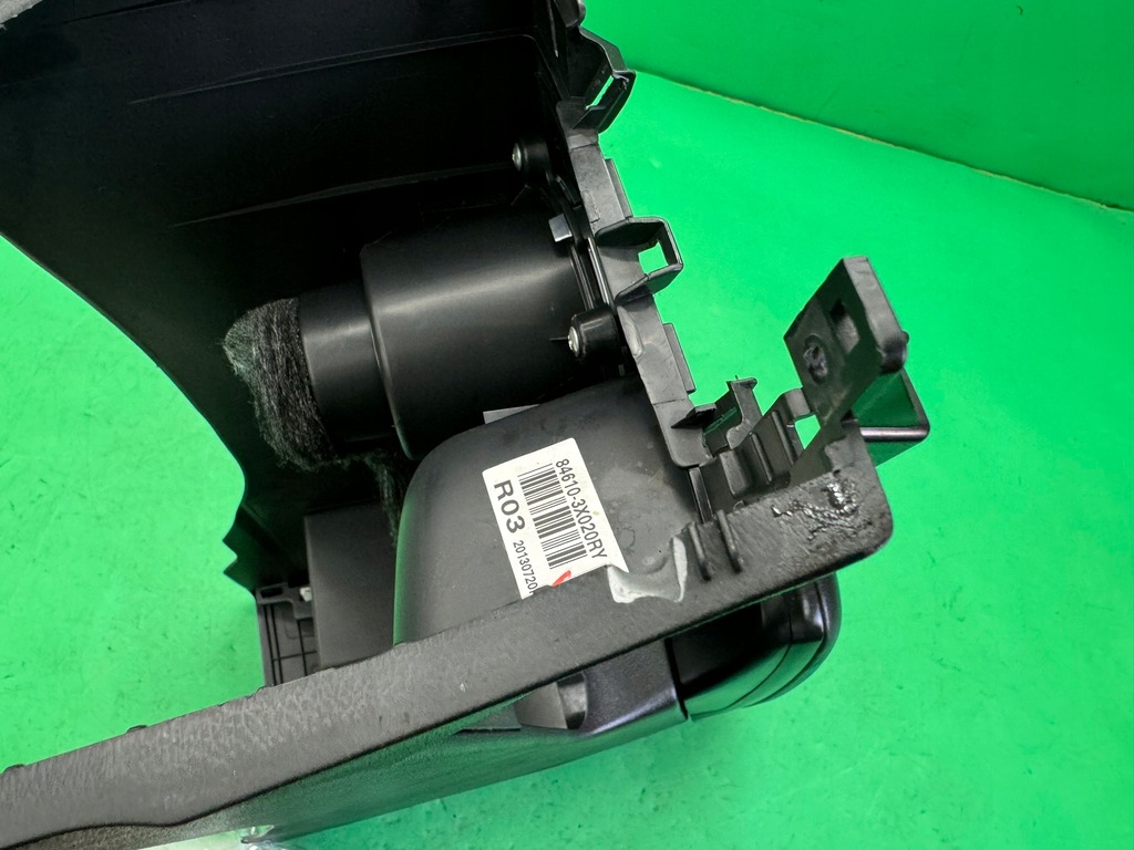 фото №13, Туннель средний подлокотник кожаный 84610-3x020 hyundai elantra v 10-16 eu