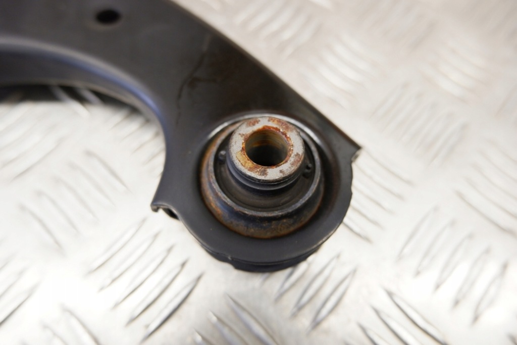 фото №6, Рычаг задний левый toyota corolla хэтчбек _e21_ 48790f4010 1.8l hybrid