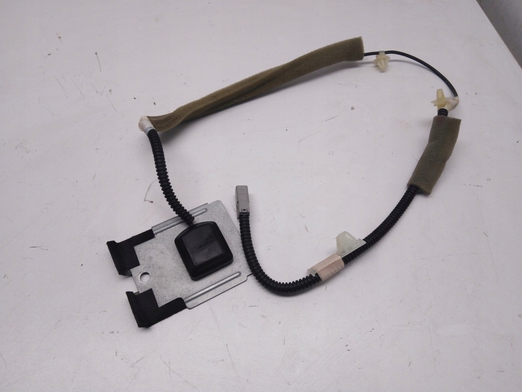 фото №1, Антенна gps honda legend kb1 iv 2004-2012