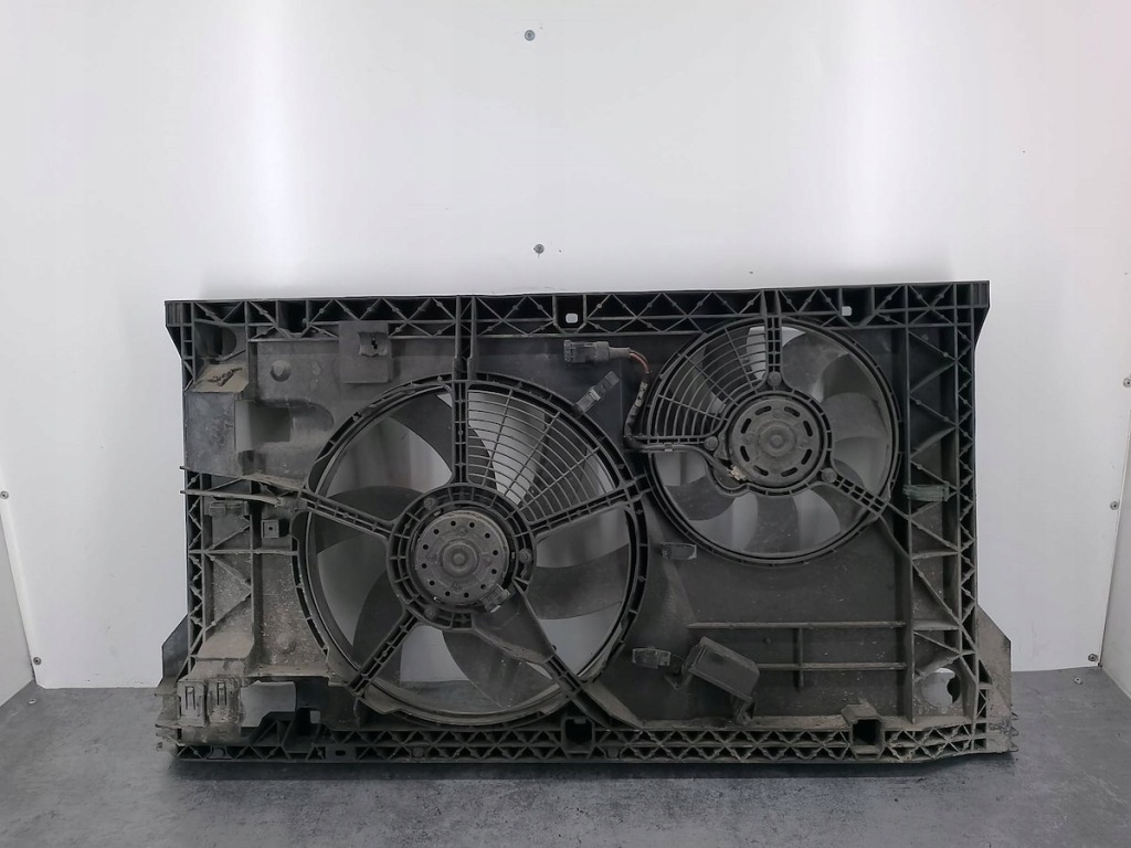 Купити Вентилятори радіатора renault master 98-03 7700308311f 2.5 d