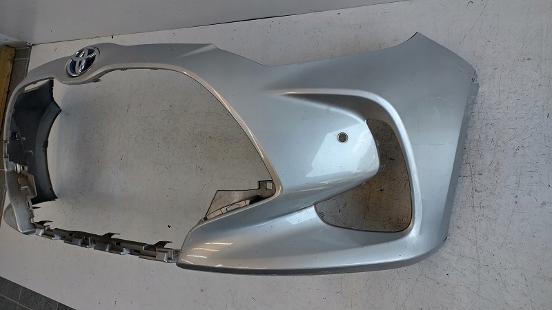 фото №1, Toyota yaris iv бампер