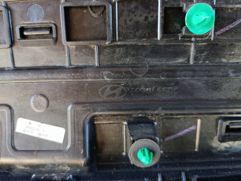 фото №9, Накладка крышки задняя hyundai ioniq v 5 2020- 87326-gi000