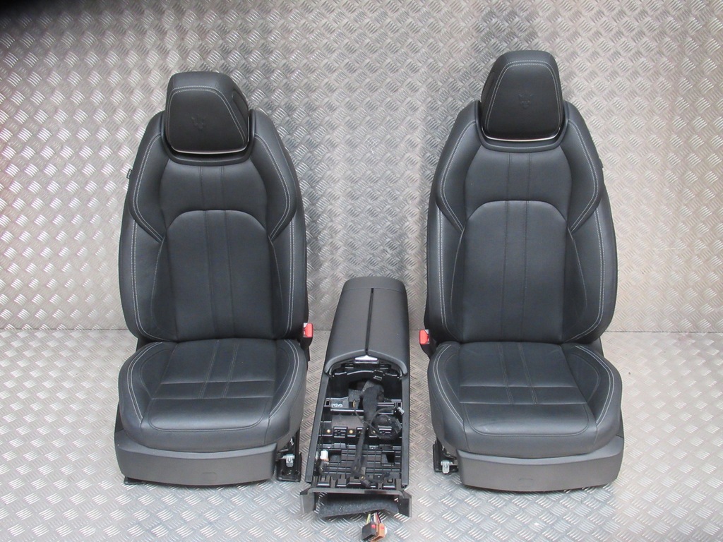 фото №1, Maserati ghibli кожа сиденья заднее сиденье обшивки салон полный