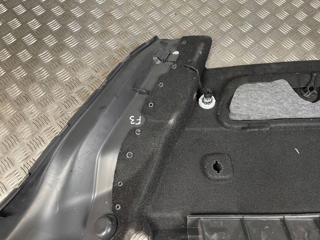 Обшивка багажника задний  сторона левая mercedes-benz gla w156 x156 a1566901300 Недорого