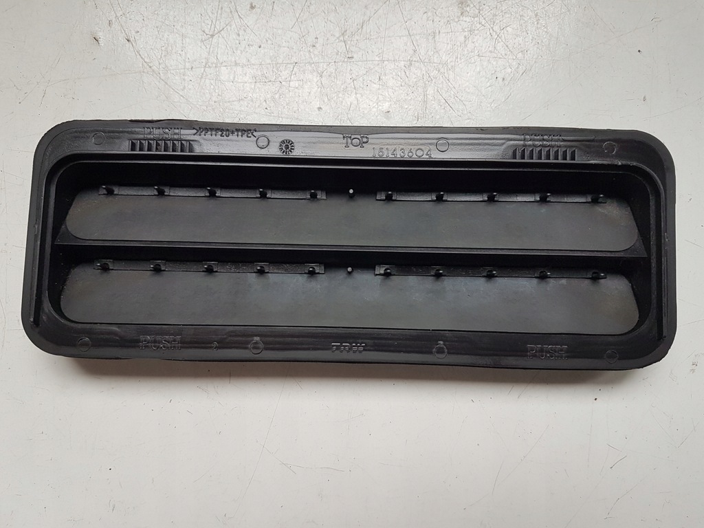 фото №1, Решётка вентиляционная задняя maserati ghibli m157 13-