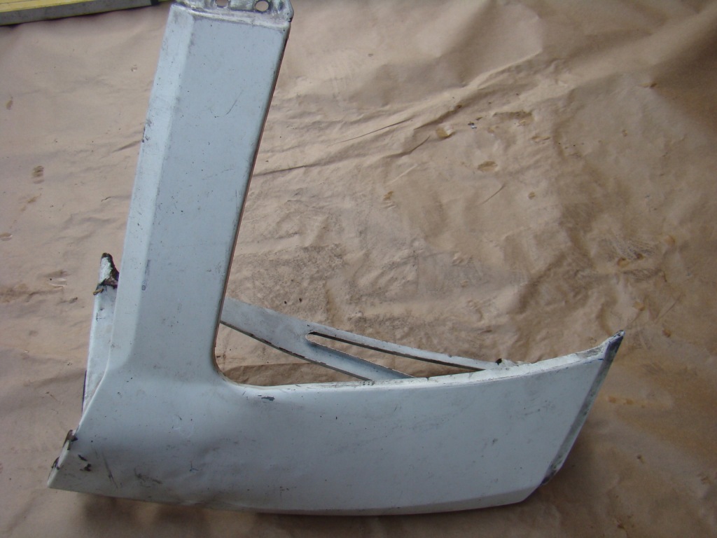 Купити Молдинг права під  фара volkswagen crafter 2006-