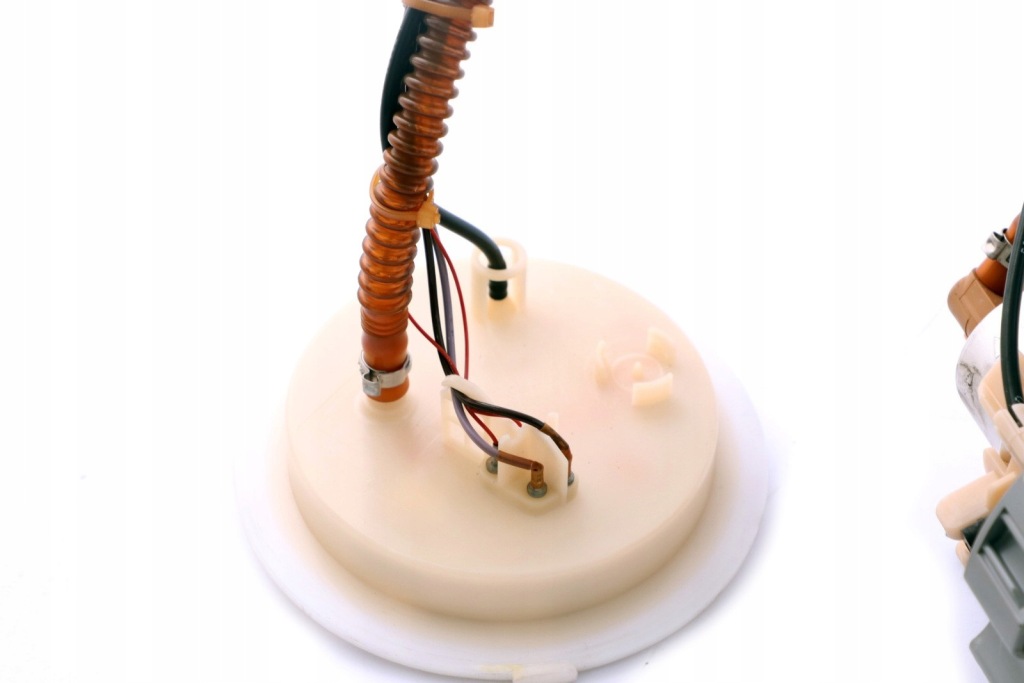 Bmw e65 e66 насос пального бензин 6752837 Доставка