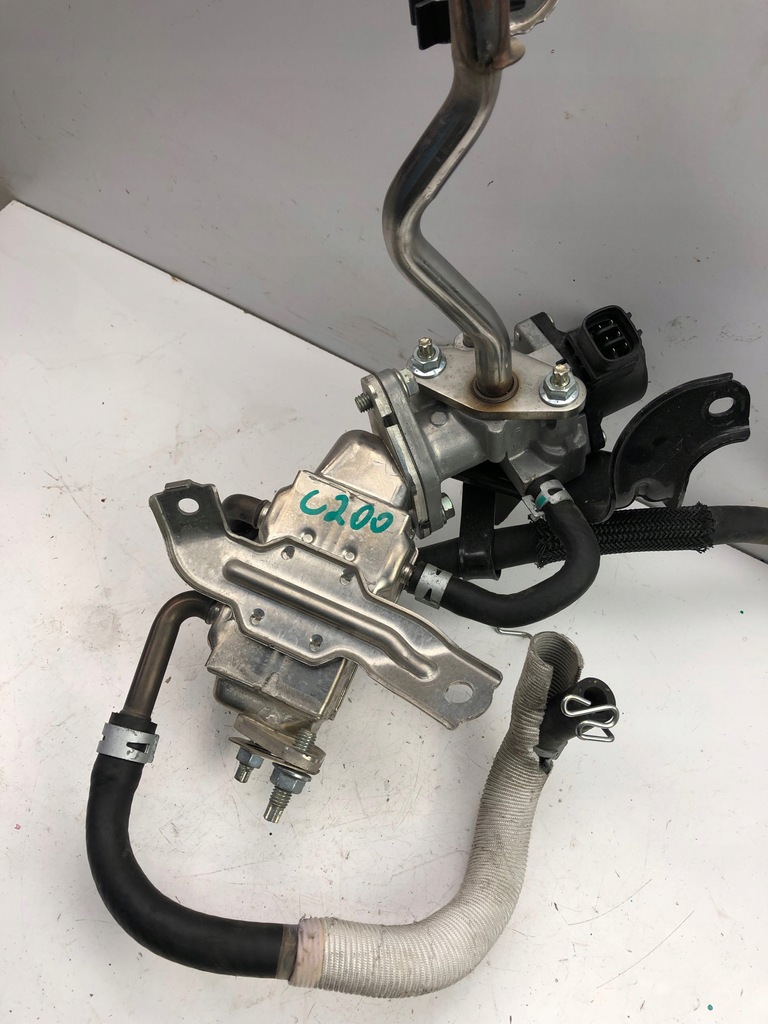 фото №6, Toyota yaris 1,5 hybrid клапан egr 220500-0020