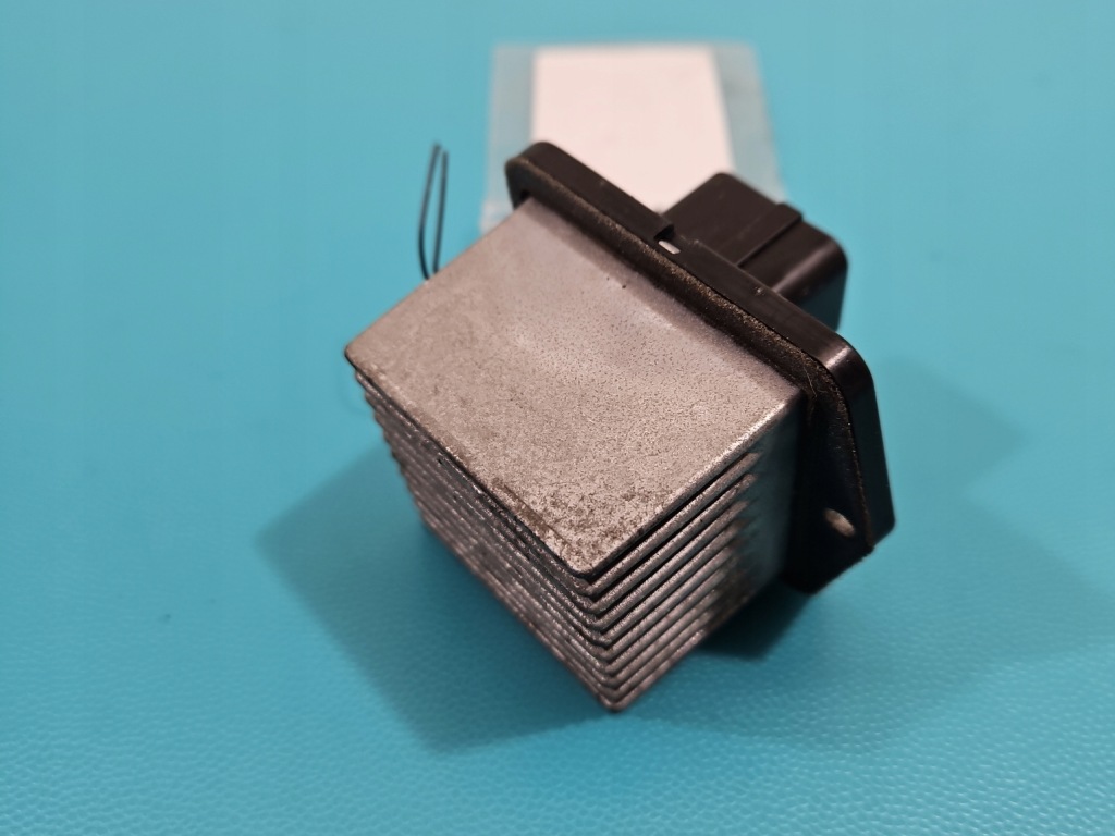 Купить Резистор резистор peugeot 4007 07-12