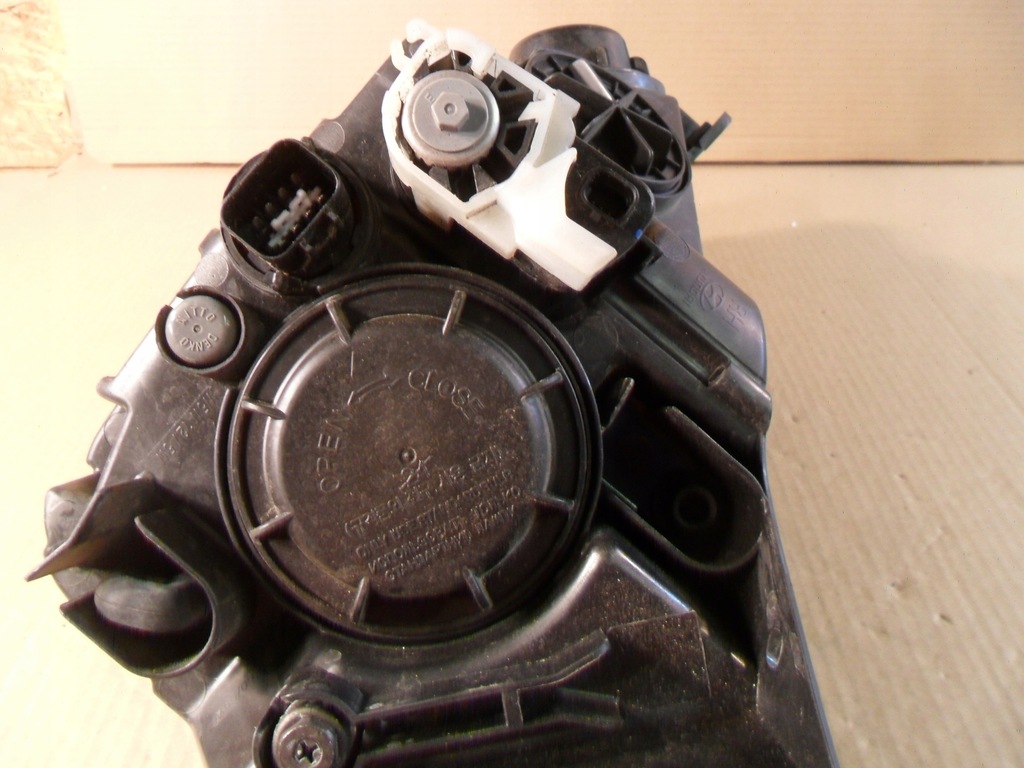 фото №15, Hyundai i10 ii фара правый лампа правая