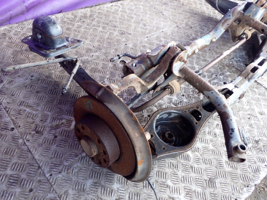 Vw touran i подрамник подрамник задний  подвеска oś задняя 1k0505315ba 1k0511305cl в Украине