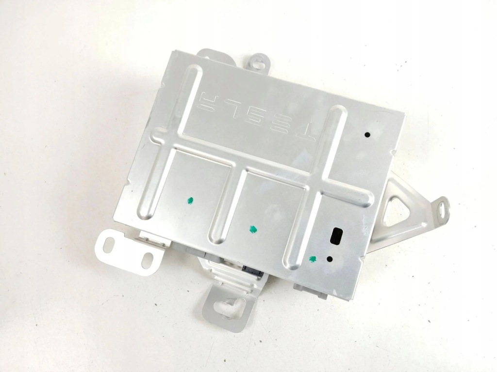 2023 tesla model s підсилювач 149047100c в Україні