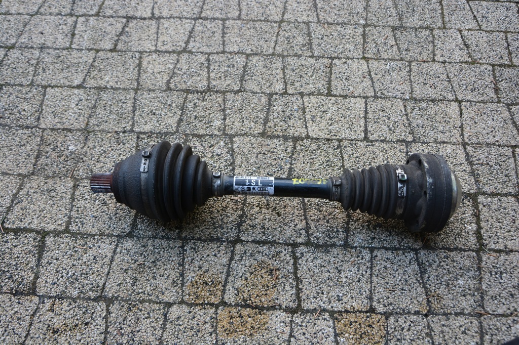 фото №1, Приводной вал skoda octavia 2 ii rs 3c0407271s