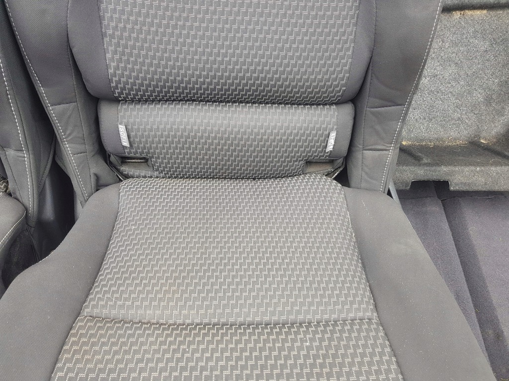 фото №9, Сидіння заднє сидіння toyota verso 2009-2017 7 осіб van перехідник ремені