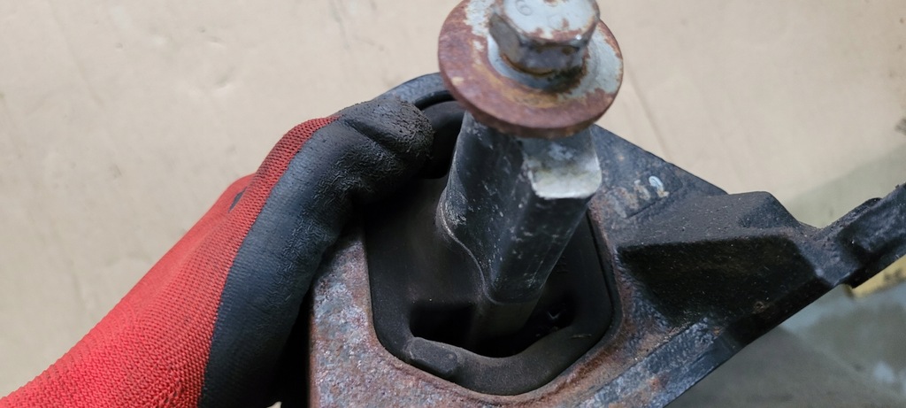 фото №8, Jeep wrangler jk подушка двигателя правая 3.6 l 1392190ac