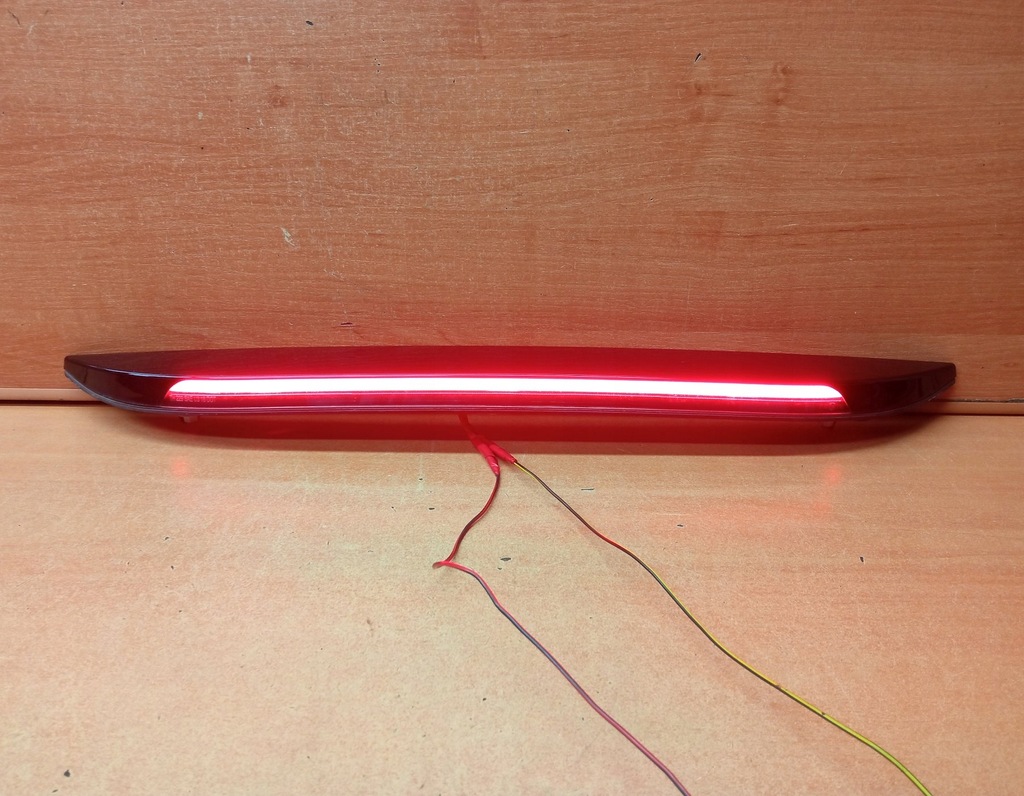 фото №1, Свет стоп-сигнал opel insignia b hb 39121284